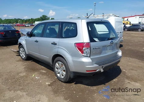 2009 Subaru Forester 2.5X z USA, uszkodzony, nr VIN JF2SH616X9H793749